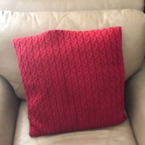 🧶 Knit IKEA accent pillow